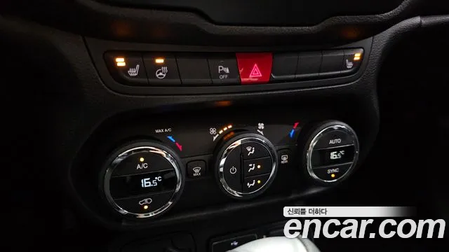 Jeep Renegade 2017 thumb 3