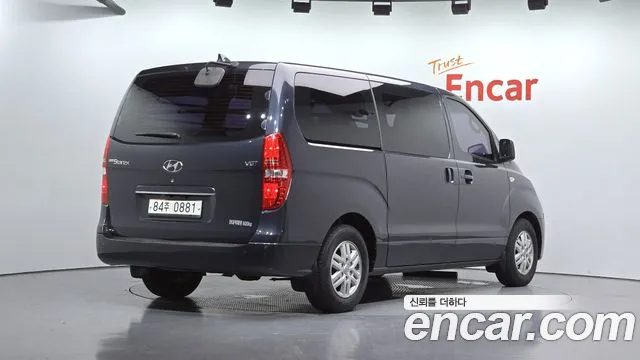 Hyundai Starex 2017 thumb 12