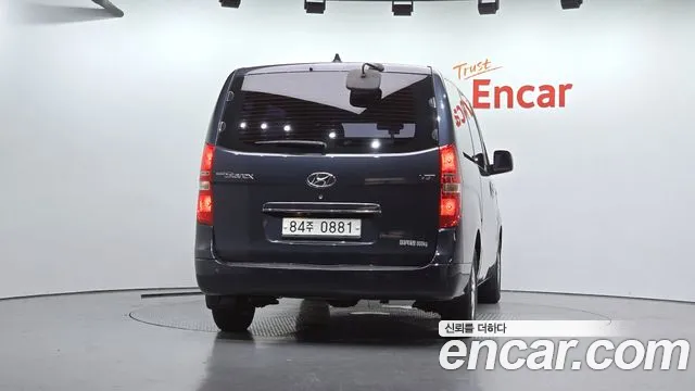 Hyundai Starex 2017 thumb 9