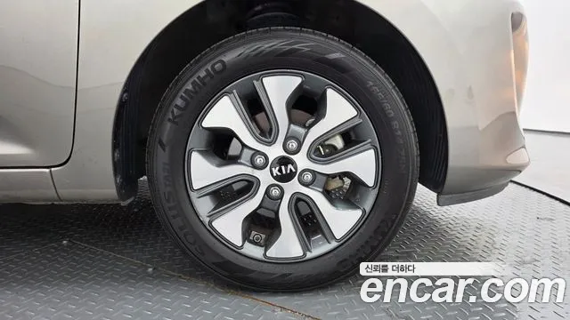 Kia Morning 2015 thumb 12