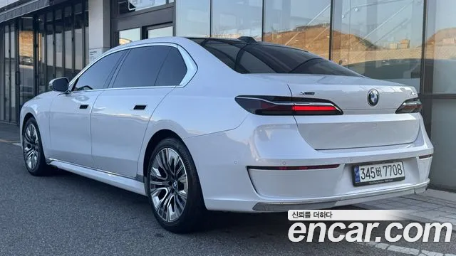BMW 7 серии 2023 thumb 3
