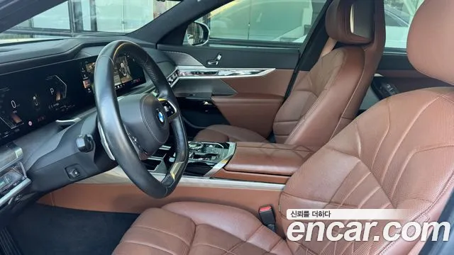 BMW 7 серии 2023 thumb 9