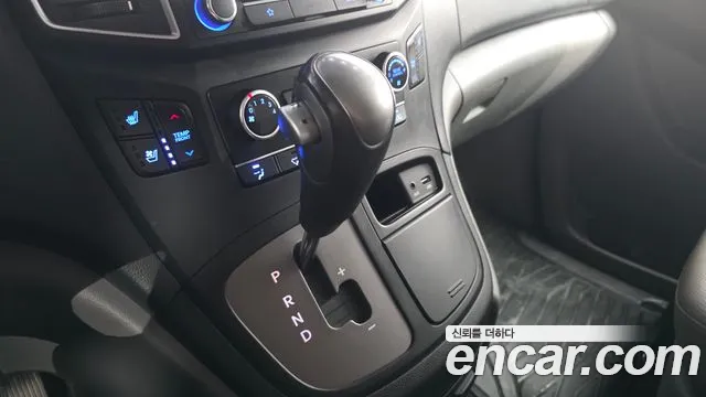 Hyundai Starex 2019 thumb 2