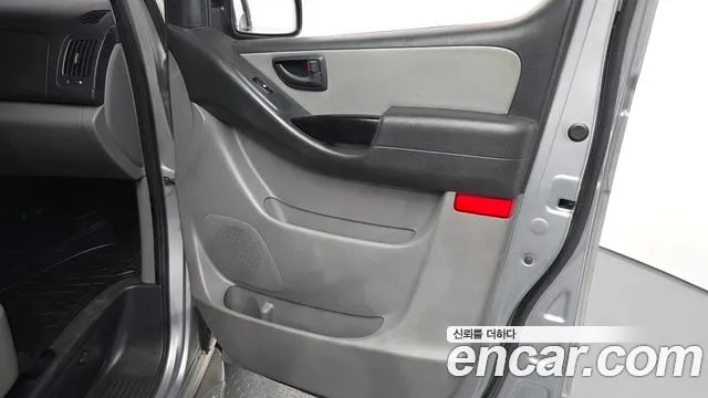 Hyundai Starex 2019 thumb 10