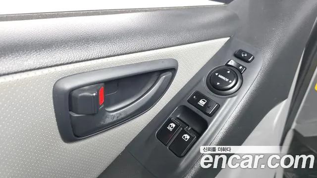 Hyundai Starex 2019 thumb 9