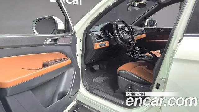 KG_Mobility_Ssangyong Rexton 2020 thumb 4