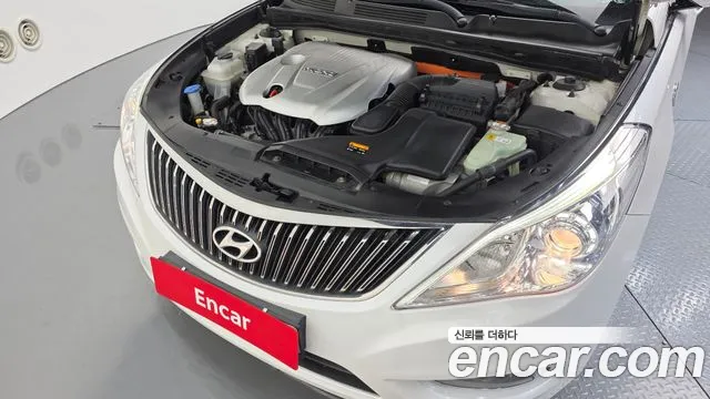 Hyundai Grandeur 2014 thumb 2