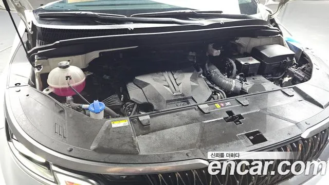 Kia Carnival 2022 thumb 11