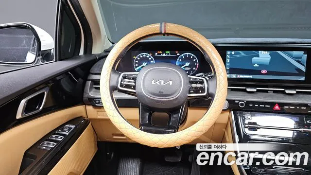 Kia Carnival 2022 thumb 9