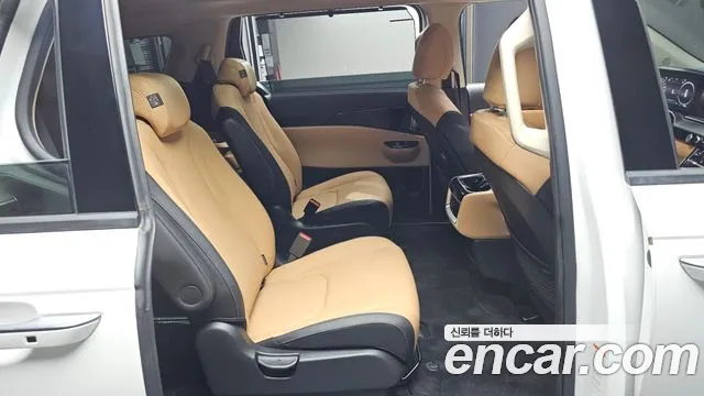 Kia Carnival 2022 thumb 8