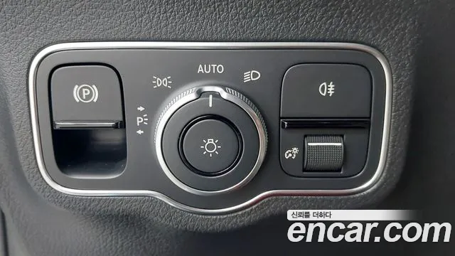 Mercedes-Benz EQA 2025 thumb 11