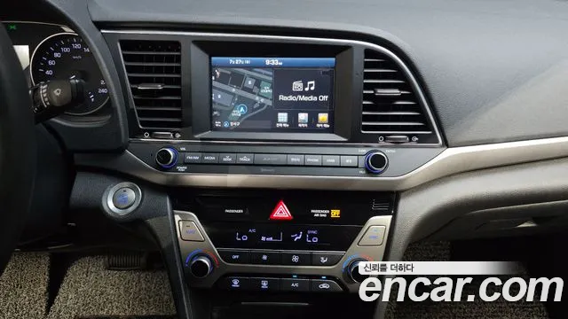 Hyundai Avante 2016 thumb 3
