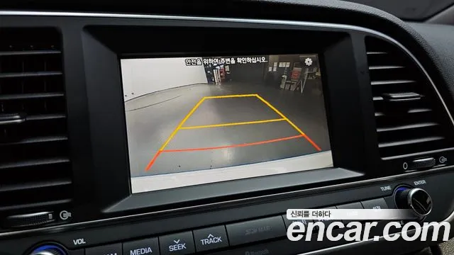 Hyundai Avante 2016 thumb 7