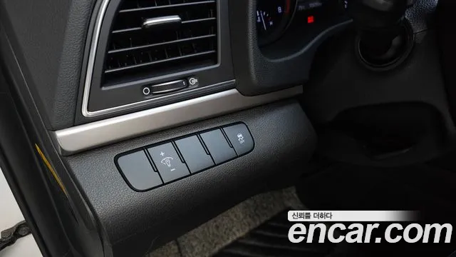 Hyundai Avante 2016 thumb 11