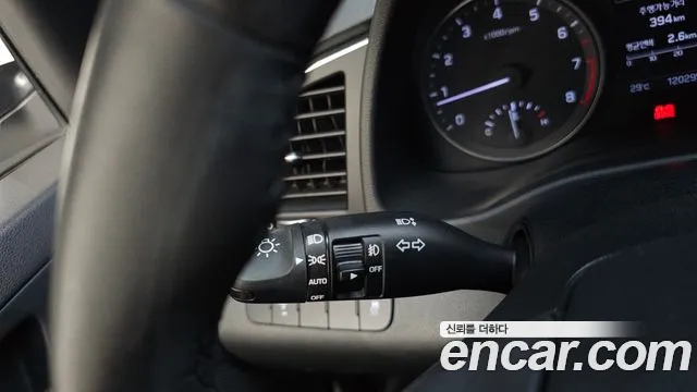 Hyundai Avante 2016 thumb 5