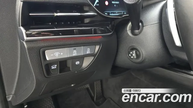 Genesis G80 2022 thumb 7