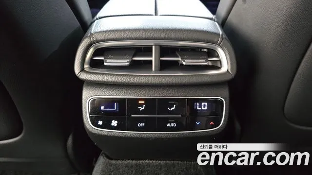 Genesis G80 2022 thumb 4