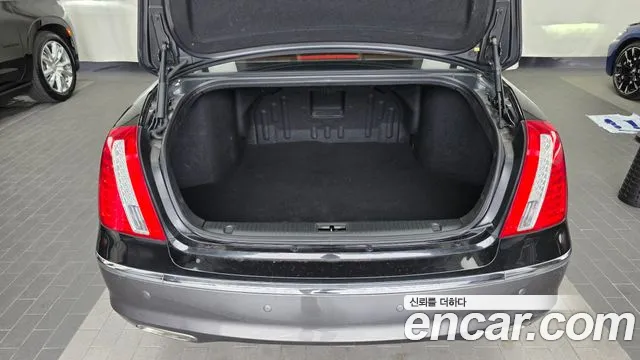 Kia Opirus 2010 thumb 7