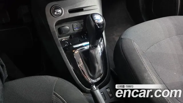 Renault Captur 2015 thumb 9