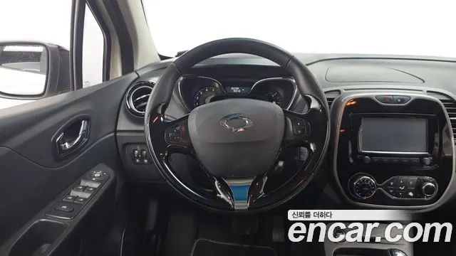 Renault Captur 2015 thumb 3