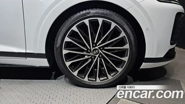 Hyundai Grandeur 2023 thumb 2