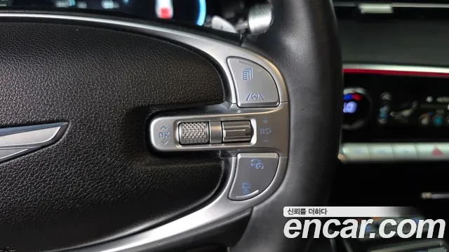Genesis GV70 2021 thumb 10