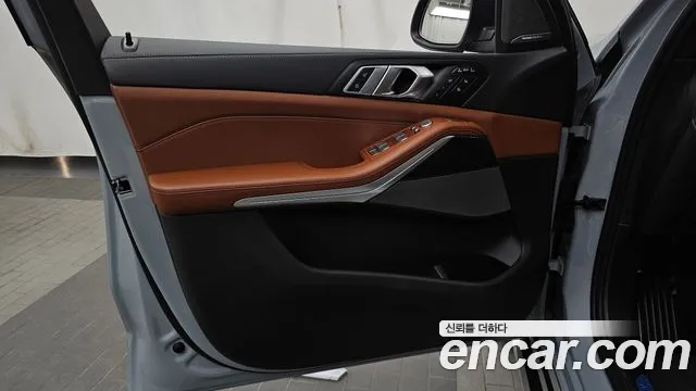 BMW X7 2024 thumb 6