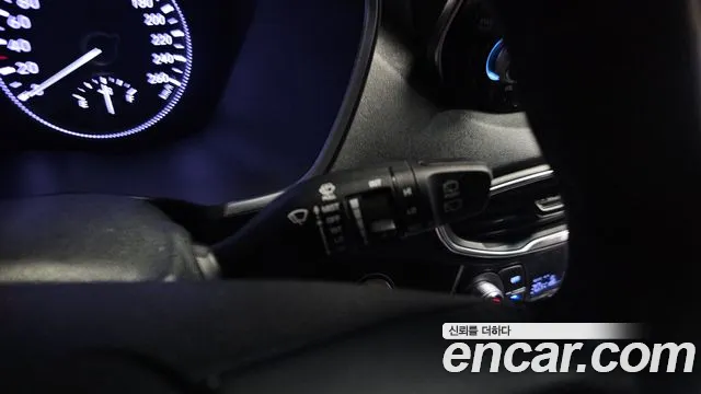 Hyundai Santa Fe 2019 thumb 2