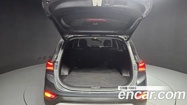 Hyundai Santa Fe 2019 thumb 12