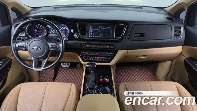 Kia Carnival 2019 thumb 11