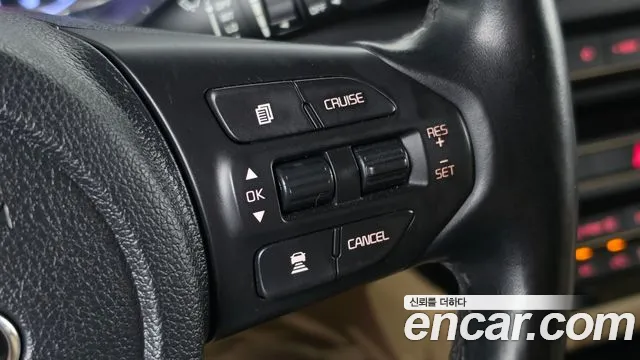 Kia Carnival 2019 thumb 9