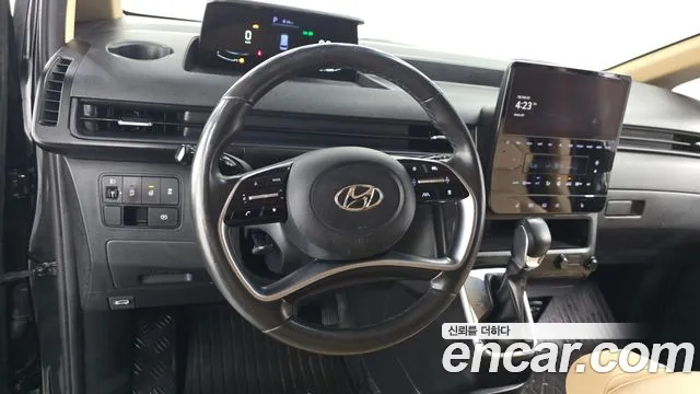 Hyundai Staria 2022 thumb 8