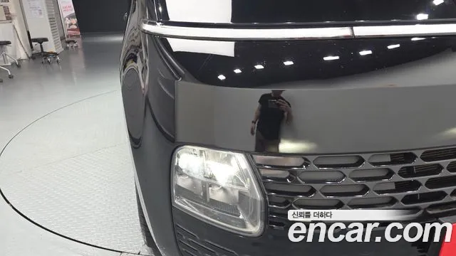 Hyundai Staria 2022 thumb 6
