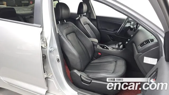 Kia K5 2011 thumb 12