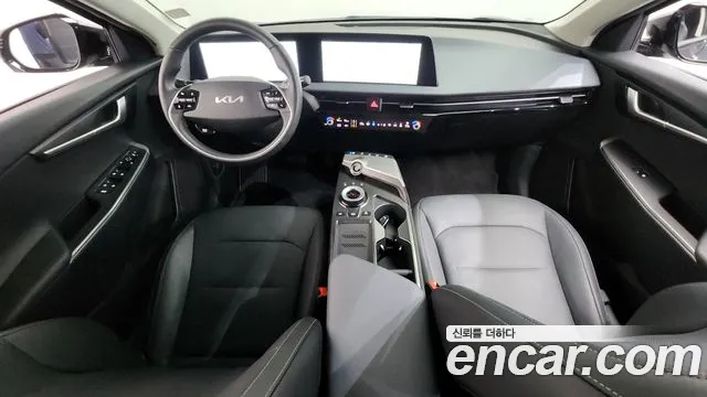 Kia EV6 2023 thumb 2