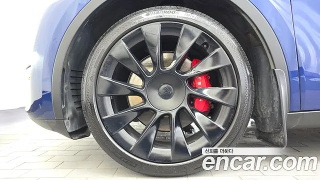 Tesla Model Y 2021 thumb 8