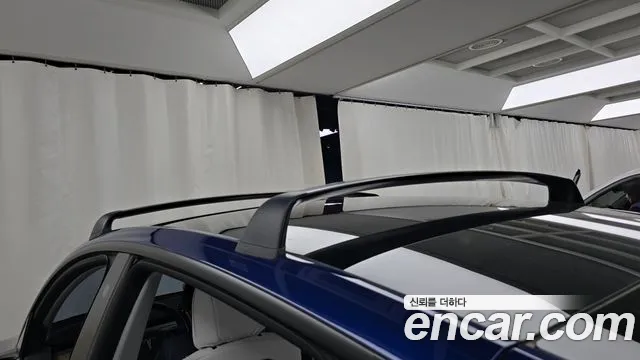 Tesla Model Y 2021 thumb 6