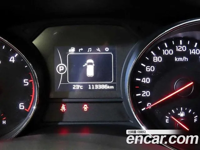 Kia Carnival 2016 thumb 4