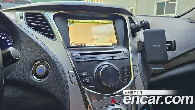 Hyundai Grandeur 2011 thumb 12