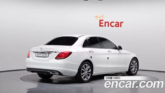 Mercedes-Benz C-Класс 2016 thumb 12