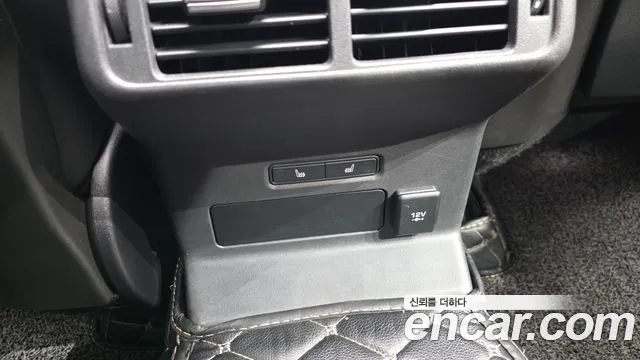 Land Rover Range Rover Velar 2018 thumb 6
