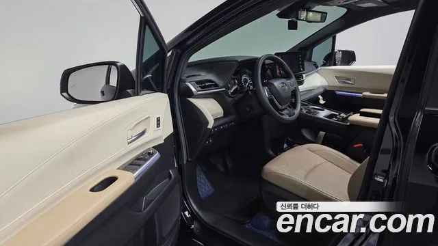Toyota Sienna 2024 thumb 4