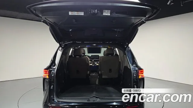 Toyota Sienna 2024 thumb 9