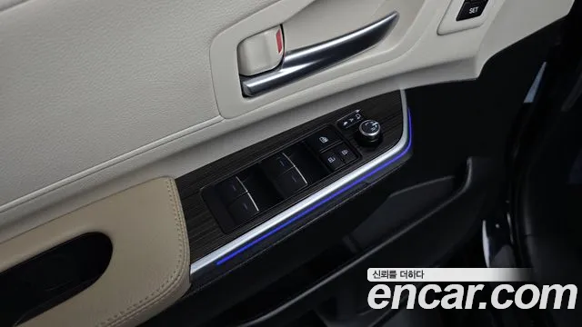 Toyota Sienna 2024 thumb 10