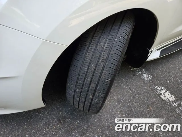 Kia Carnival 2018 thumb 11