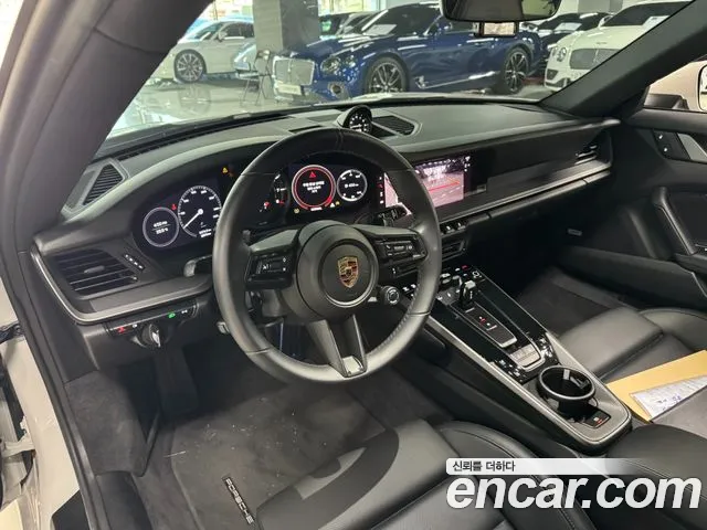 Porsche 911 2024 thumb 5