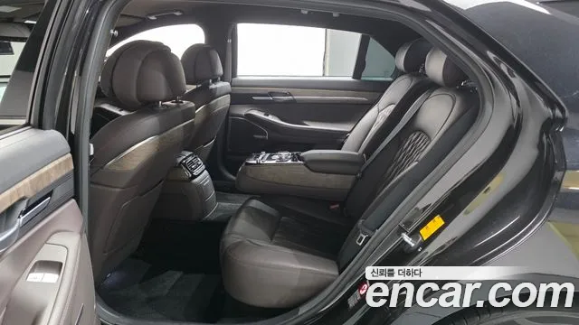 Genesis G90 2019 thumb 8