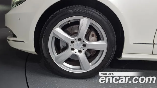 Mercedes-Benz CLS-Class 2012 thumb 12