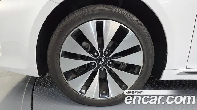 Kia K5 2017 thumb 6