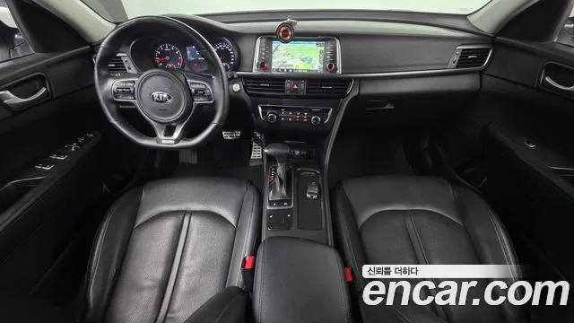 Kia K5 2017 thumb 11